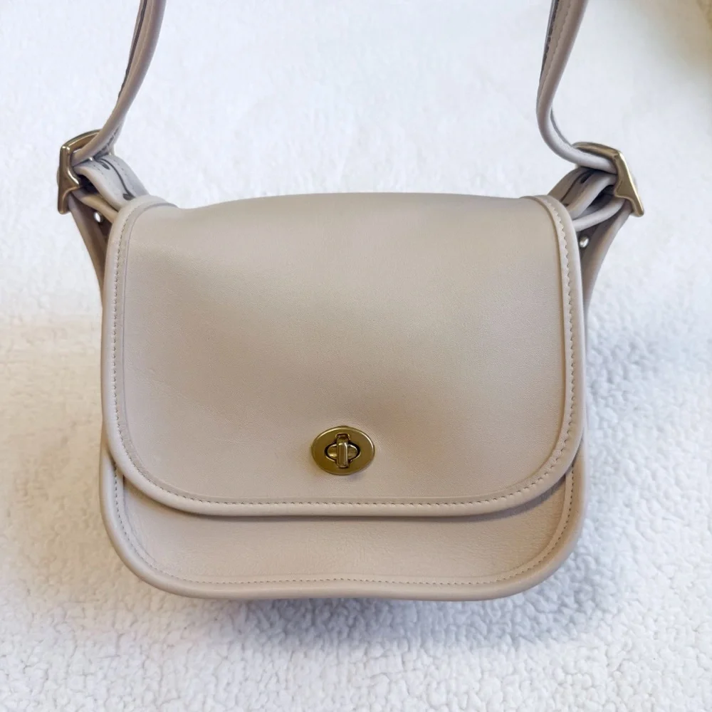 Vintage Coach 1997 Legacy Flap Bone Leather Crossbody Amazing Condition 9965 - Picture 2 of 16